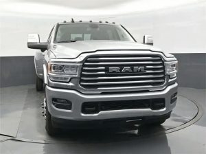 2023 Ram 3500 Laramie Longhorn — thumbnail 4