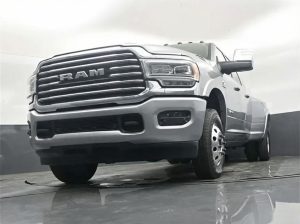 2023 Ram 3500 Laramie Longhorn — thumbnail 28