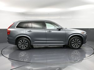 2020 Volvo XC90 — thumbnail 5