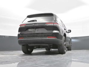2023 Jeep Grand Cherokee Limited — thumbnail 40
