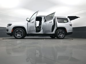 2022 Jeep Wagoneer Series III — thumbnail 29