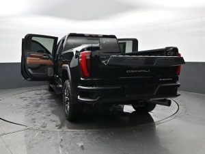 2024 GMC Sierra 2500 HD Denali Ultimate Crew Cab — thumbnail 28