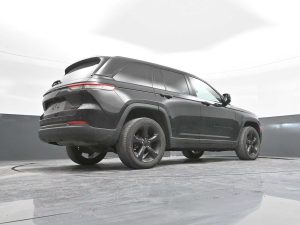 2023 Jeep Grand Cherokee Limited — thumbnail 42