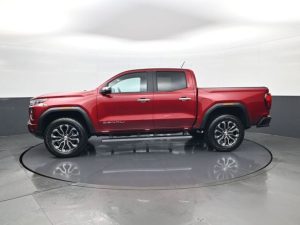 2023 GMC Canyon Denali — thumbnail 7