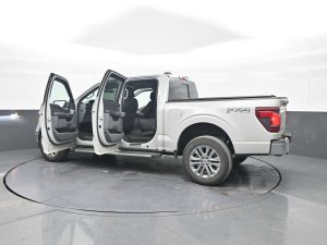2024 Ford F-150 XLT 4WD SuperCrew 5.5 Box — thumbnail 47