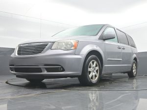 2013 Chrysler Town & Country Touring — thumbnail 39