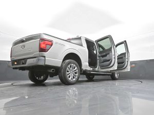 2024 Ford F-150 XLT 4WD SuperCrew 5.5 Box — thumbnail 48