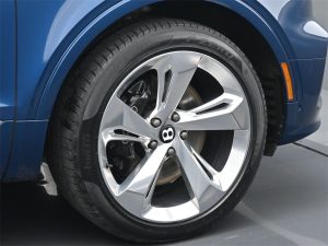 2021 Bentley Bentayga V8 — thumbnail 10