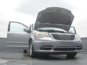 2013 Chrysler Town & Country Touring — thumbnail 47