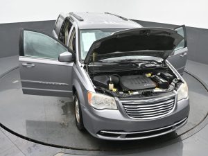 2013 Chrysler Town & Country Touring — thumbnail 50