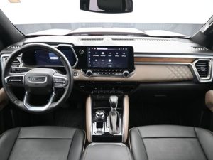 2023 GMC Canyon Denali — thumbnail 10