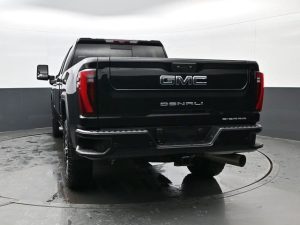 2024 GMC Sierra 2500 HD Denali Ultimate Crew Cab — thumbnail 6