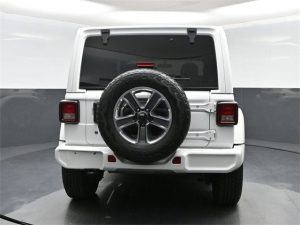 2018 Jeep Wrangler Unlimited Sahara — thumbnail 6