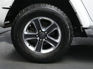 2018 Jeep Wrangler Unlimited Sahara — thumbnail 12