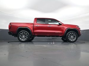 2023 GMC Canyon Denali — thumbnail 22