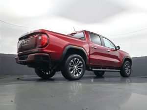2023 GMC Canyon Denali — thumbnail 23