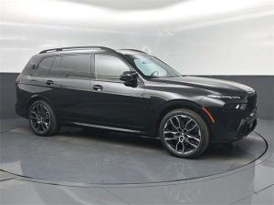 2024 BMW X7 M60i — thumbnail 3