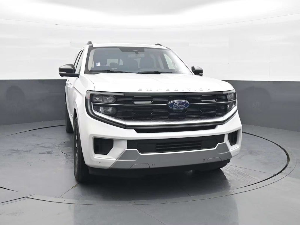 2025 Ford Expedition Max Platinum — photo 1