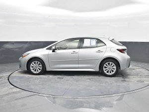 2024 Toyota Corolla Hatchback SE — thumbnail 4