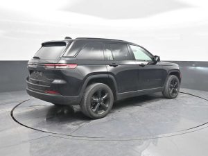 2023 Jeep Grand Cherokee Limited — thumbnail 10