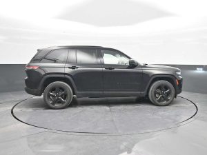 2023 Jeep Grand Cherokee Limited — thumbnail 11