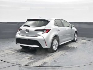 2024 Toyota Corolla Hatchback SE — thumbnail 6