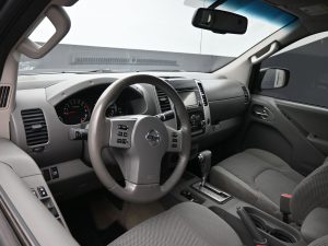 2017 Nissan Frontier SV V6 — thumbnail 11