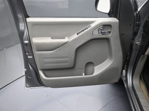 2017 Nissan Frontier SV V6 — thumbnail 12