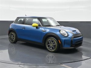 2023 MINI Cooper Base — thumbnail 3
