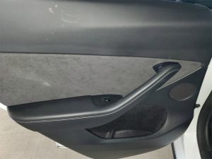 2023 Tesla Model Y Long Range — thumbnail 10