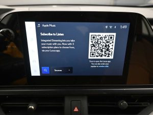 2024 Lexus UX 250h Premium AWD — thumbnail 21