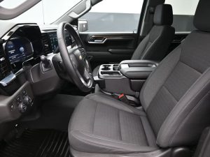 2024 Chevrolet Silverado 1500 LT — thumbnail 9