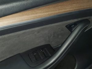 2023 Tesla Model Y Long Range — thumbnail 16