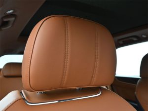 2021 Bentley Bentayga V8 — thumbnail 17