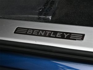 2021 Bentley Bentayga V8 — thumbnail 19