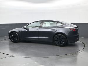 2025 Tesla Model 3 Long Range — thumbnail 6