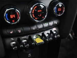 2023 MINI Cooper Base — thumbnail 24