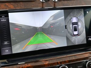 2021 Bentley Bentayga V8 — thumbnail 21