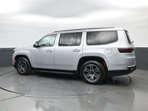 2022 Jeep Wagoneer Series III — thumbnail 6