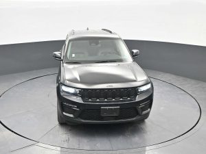 2023 Jeep Grand Cherokee Limited — thumbnail 28