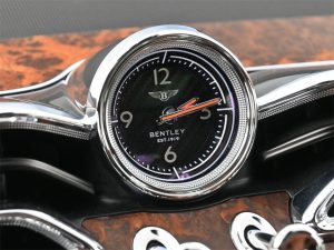 2021 Bentley Bentayga V8 — thumbnail 24