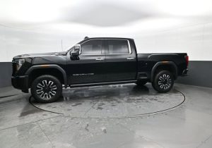 2024 GMC Sierra 2500 HD Denali Ultimate Crew Cab — thumbnail 8