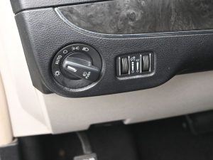 2013 Chrysler Town & Country Touring — thumbnail 26