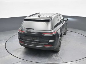 2023 Jeep Grand Cherokee Limited — thumbnail 32