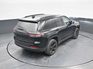 2023 Jeep Grand Cherokee Limited — thumbnail 33