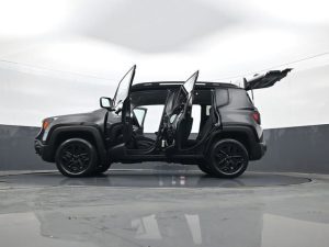 2020 Jeep Renegade Upland — thumbnail 32