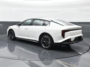 2025 Kia K4 GT-Line — thumbnail 3