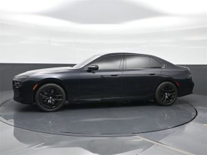 2023 BMW 7 Series 740i — thumbnail 3