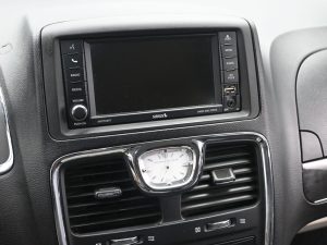 2013 Chrysler Town & Country Touring — thumbnail 29