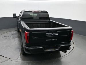 2024 GMC Sierra 2500 HD Denali Ultimate Crew Cab — thumbnail 14